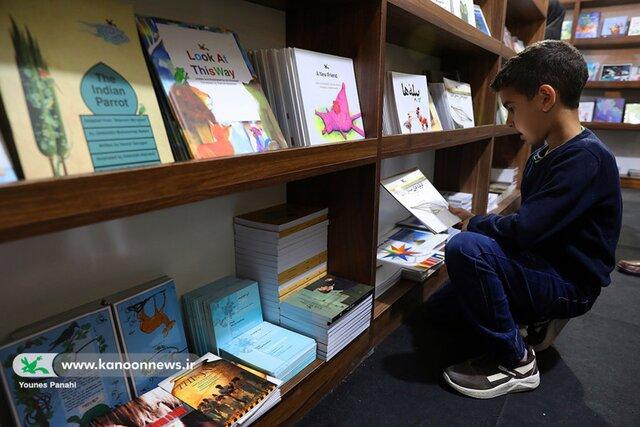 ارسال کتاب های برگزیده کودک و نوجوان به کتابخانه های کانون